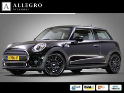 Zwart Gebruikt 2021 Mini ONE Business Hatchback | € 17.745 (Eerlijke prijs)