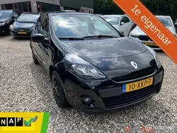 Zwart Gebruikt 2012 Renault Clio IV Authentique Hatchback | € 5.550 (Goede deal)