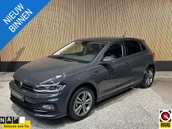 Grijs Gebruikt 2021 VW Polo R-line Hatchback | € 19.495 (Eerlijke prijs)