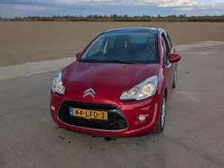 Rood Gebruikt 2010 Citroën C3 Exclusive Hatchback | € 3.299 (Goede deal)