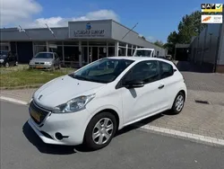 Wit Gebruikt 2012 Peugeot 208 Access Hatchback | € 5.999 (Eerlijke prijs)