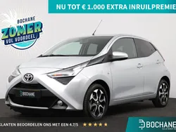 Grijs Gebruikt 2022 Toyota Aygo X-play Hatchback | € 14.195 (Goede deal)