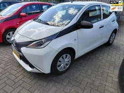 Wit Gebruikt 2018 Toyota Aygo Hatchback | € 8.995 (Eerlijke prijs)
