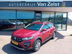 Rood Gebruikt 2022 Dacia Sandero Comfort Hatchback | € 17.950 (Eerlijke prijs)