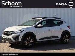 Wit Nieuw 2024 Dacia Sandero Expression Hatchback | € 25.365 (Eerlijke prijs)
