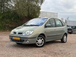 Groen Gebruikt 2002 Renault Scénic Expression MPV | € 545 (Super prijs)