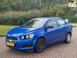 Blauw Gebruikt 2014 Chevrolet Aveo LS Sedan | € 3.499 (Eerlijke prijs)
