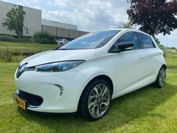 Wit Gebruikt 2013 Renault Zoe LE Hatchback | € 4.250