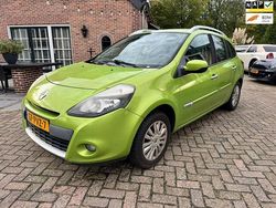 Groen Gebruikt 2011 Renault Clio GrandTour Collection Stationwagen | € 2.880 (Iets duurder)