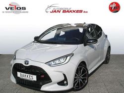 Grijs Gebruikt 2022 Toyota Yaris Hybrid Sport Hatchback | € 24.950 (Iets duurder)