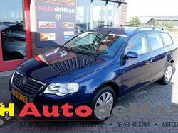 Blauw Gebruikt 2006 VW Passat Trendline Stationwagen | € 2.495 (Eerlijke prijs)
