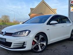 Wit Gebruikt 2016 VW Golf VII Executive Hatchback | € 15.945 (Goede deal)