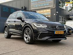Zwart Gebruikt 2021 VW Tiguan Business+ SUV | € 31.999 (Eerlijke prijs)