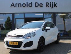 Wit Gebruikt 2013 Kia Rio Comfort Hatchback | € 6.950 (Iets duurder)