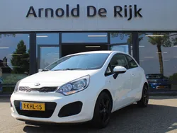 Wit Gebruikt 2013 Kia Rio Comfort Hatchback | € 7.950 (Duur)