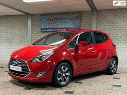Rood, metallic lak Gebruikt 2018 Hyundai ix20 Hatchback | € 11.999 (Eerlijke prijs)