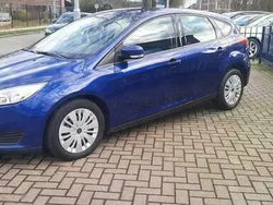 Blauw Gebruikt 2018 Ford Focus Trend Hatchback | € 13.450 (Duur)
