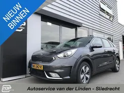 Grijs Gebruikt 2017 Kia Niro First Edition SUV | € 16.450 (Eerlijke prijs)