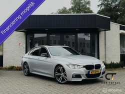 Grijs Gebruikt 2016 BMW 330 Executive Sedan | € 15.900 (Eerlijke prijs)