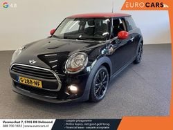 Zwart, metallic lak Gebruikt 2016 Mini ONE Business Hatchback | € 10.240 (Goede deal)