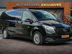Zwart, metallic lak Gebruikt 2015 Mercedes V250 Avantgarde Edition MPV | € 34.900