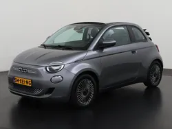 Grijs, metallic lak Gebruikt 2022 Fiat 500e Icon Cabriolet | € 18.695 (Goede deal)
