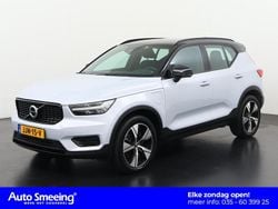 Magnesium (729) Gebruikt 2022 Volvo XC40 R-Design SUV | € 33.895 (Eerlijke prijs)