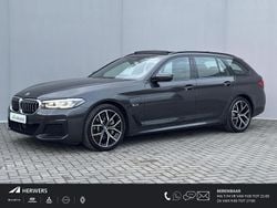 Grijs Gebruikt 2022 BMW 530 M Sport Stationwagen | € 42.885 (Iets duurder)