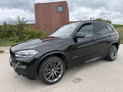 Zwart Gebruikt 2016 BMW X5 iPerformance SUV | € 29.750 (Eerlijke prijs)