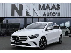 Wit Gebruikt 2021 Mercedes B250 MPV | € 28.950 (Eerlijke prijs)