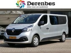 Grijs Gebruikt 2015 Renault Trafic Van | € 24.950