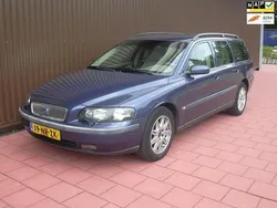 Blauw Gebruikt 2004 Volvo V70 Stationwagen | € 850 (Goede deal)