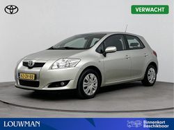Zilver Gebruikt 2008 Toyota Auris Sol Hatchback | € 6.945 (Eerlijke prijs)