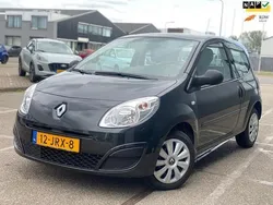 Zwart Gebruikt 2009 Renault Twingo Authentique Hatchback | € 3.450 (Eerlijke prijs)