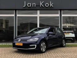 Blauw Gebruikt 2018 VW e-Golf Hatchback | € 12.900 (Eerlijke prijs)