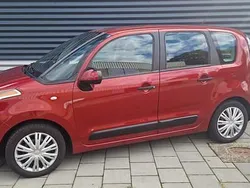 Rood Gebruikt 2009 Citroën C3 Picasso Seduction MPV | € 2.999 (Eerlijke prijs)
