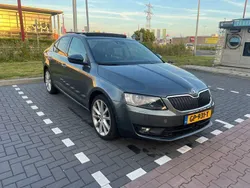 Grijs Gebruikt 2015 Skoda Octavia Sedan | € 12.500 (Duur)