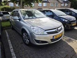 Beige Gebruikt 2010 Opel Astra Cosmo Stationwagen | € 1.500 (Eerlijke prijs)