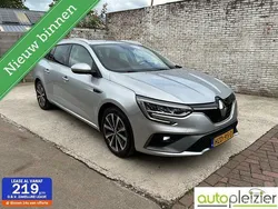 Grijs Gebruikt 2022 Renault Mégane GrandTour R.S. Stationwagen | € 16.333 (Goede deal)