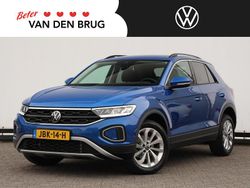 Blauw Gebruikt 2025 VW T-Roc Life SUV | € 36.900 (Iets duurder)