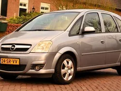 Grijs Gebruikt 2006 Opel Meriva Enjoy MPV | € 1.950 (Eerlijke prijs)