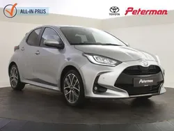 Zilver Gebruikt 2024 Toyota Yaris Hybrid Executive Hatchback | € 28.899 (Super prijs)