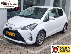 Wit Gebruikt 2020 Toyota Yaris Hybrid Hatchback | € 17.445 (Eerlijke prijs)