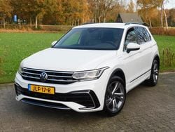 Wit Gebruikt 2022 VW Tiguan R-line SUV | € 30.950 (Goede deal)