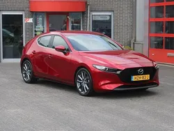 Rood Gebruikt 2019 Mazda 3 Luxury Hatchback | € 19.350 (Eerlijke prijs)
