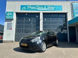 Zwart Gebruikt 2012 Kia Rio Hatchback | € 5.650 (Eerlijke prijs)