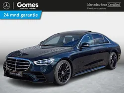 Groen, metallic lak Gebruikt 2024 Mercedes S580 Night Sedan | € 121.995 (Goede deal)