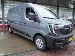 Grijs Nieuw 2024 Renault Master Van | € 39.850 (Eerlijke prijs)