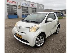 Wit Gebruikt 2009 Toyota iQ Hatchback | € 2.999 (Goede deal)