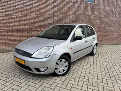 Grijs Gebruikt 2002 Ford Fiesta Trend Hatchback | € 1.950 (Eerlijke prijs)